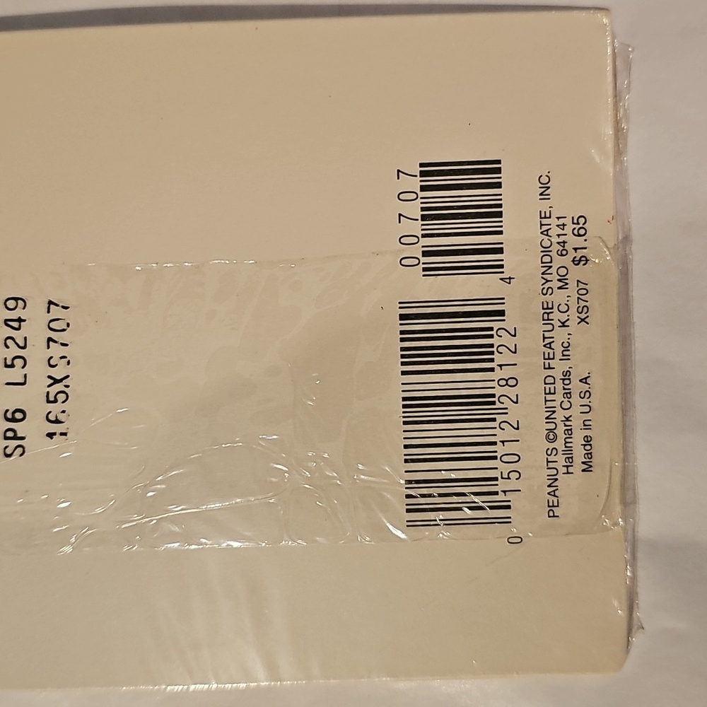 Vintage Peanuts Seals For From Tags Snoopy Woodstock Christmas Winter Holiday - Picture 8 of 9